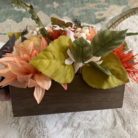 Thanksgiving Fall Floral Centerpiece - Picture 4 of 7